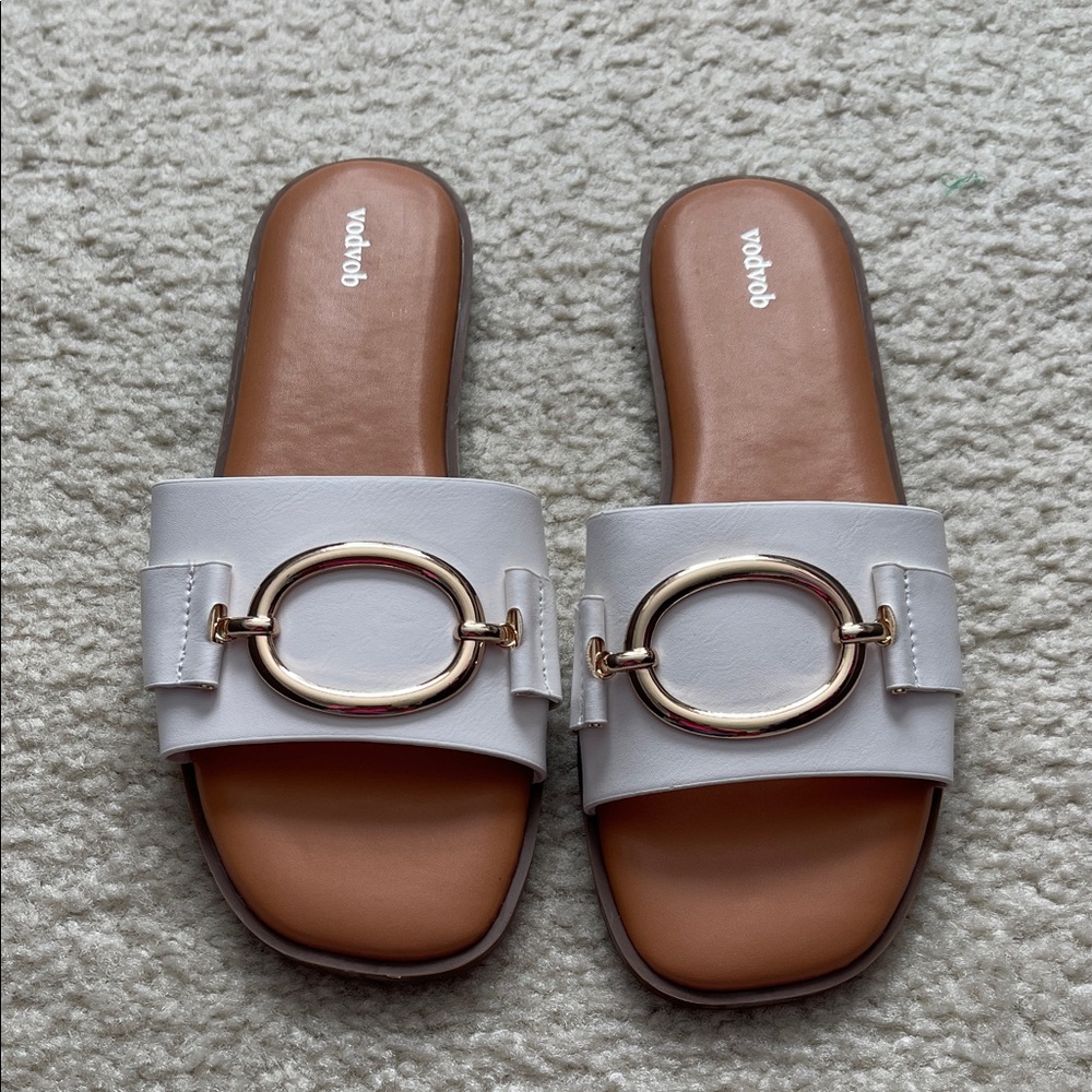 Vero Moda White Slide Sandals with Gold Oval Hardware
